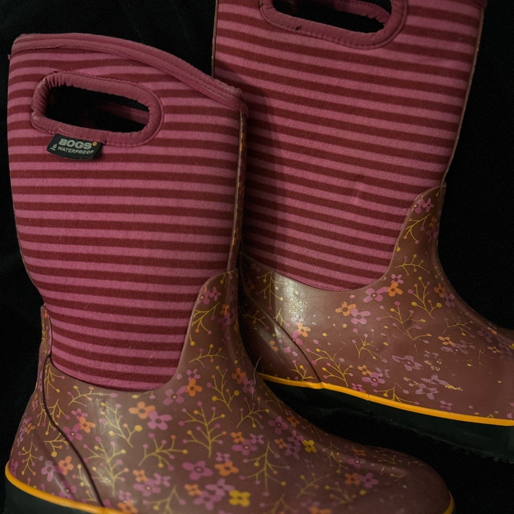 Bogs big Girl's Striped Floral Boots - Burgundy and Yellow